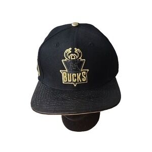 MILWAUKEE BUCKS Pro Standard Hardwood Classics Black Hat Leather Bill Adjustable